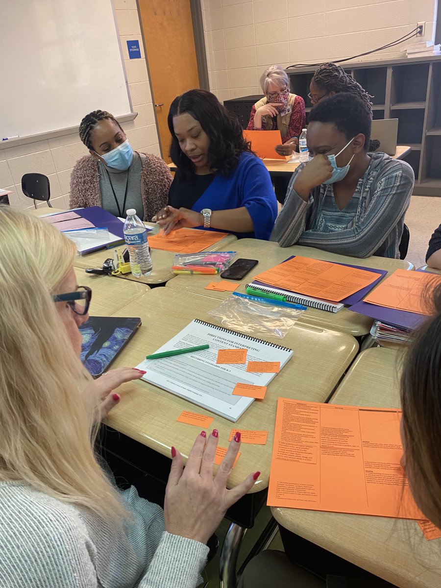 AnjulenaJ_ARI's tweet photo. Great day of engagement and dialogue with the teachers and admin. @Eagles_EIS ELA COS-2021
#orallanguage #conceptsofprint @iteachk1908 @4everyoungTom @JefcoedK_5 @AlabamaAchieves @Alabama_Reading https://t.co/AKyW6wbvm5