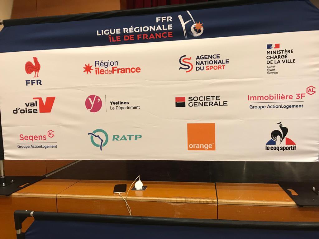 Développer le rugby dans les Quartiers Prioritaires des Villes et les Zones de Revitalisation Rurales, un programme socio-sportif pour #éduquer et #sengager <a href="/OrangeIDF/">Orange Île-de-France</a> partenaire de ce projet avec la <a href="/LIFRugby/">Ligue IDF Rugby</a> <a href="/floriangrill/">Florian Grill</a> <a href="/Mairie17/">Mairie du 17e</a> <a href="/SylvieBeee/">Sylvie Bertrand</a> <a href="/laurence_jdn/">Laurence Thouveny</a> <a href="/FranceRugby/">France Rugby</a>