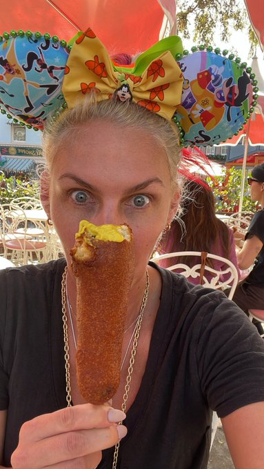 It&rsquo;s soo big&hellip;. https://t.co/pijEivDlgD<a href="/tag/zzexclusive"class="tags"><span>#zzexclusive</span></a>