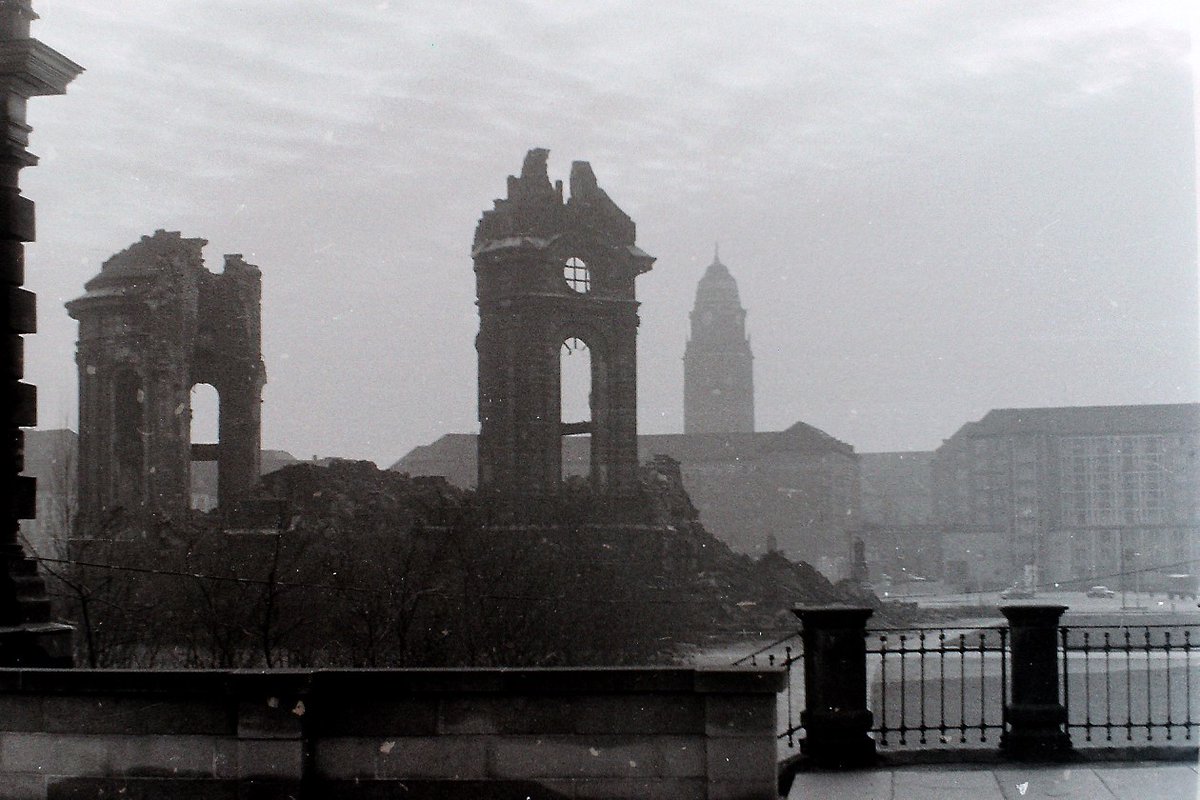 #Dresden
Frauenkirche
1963