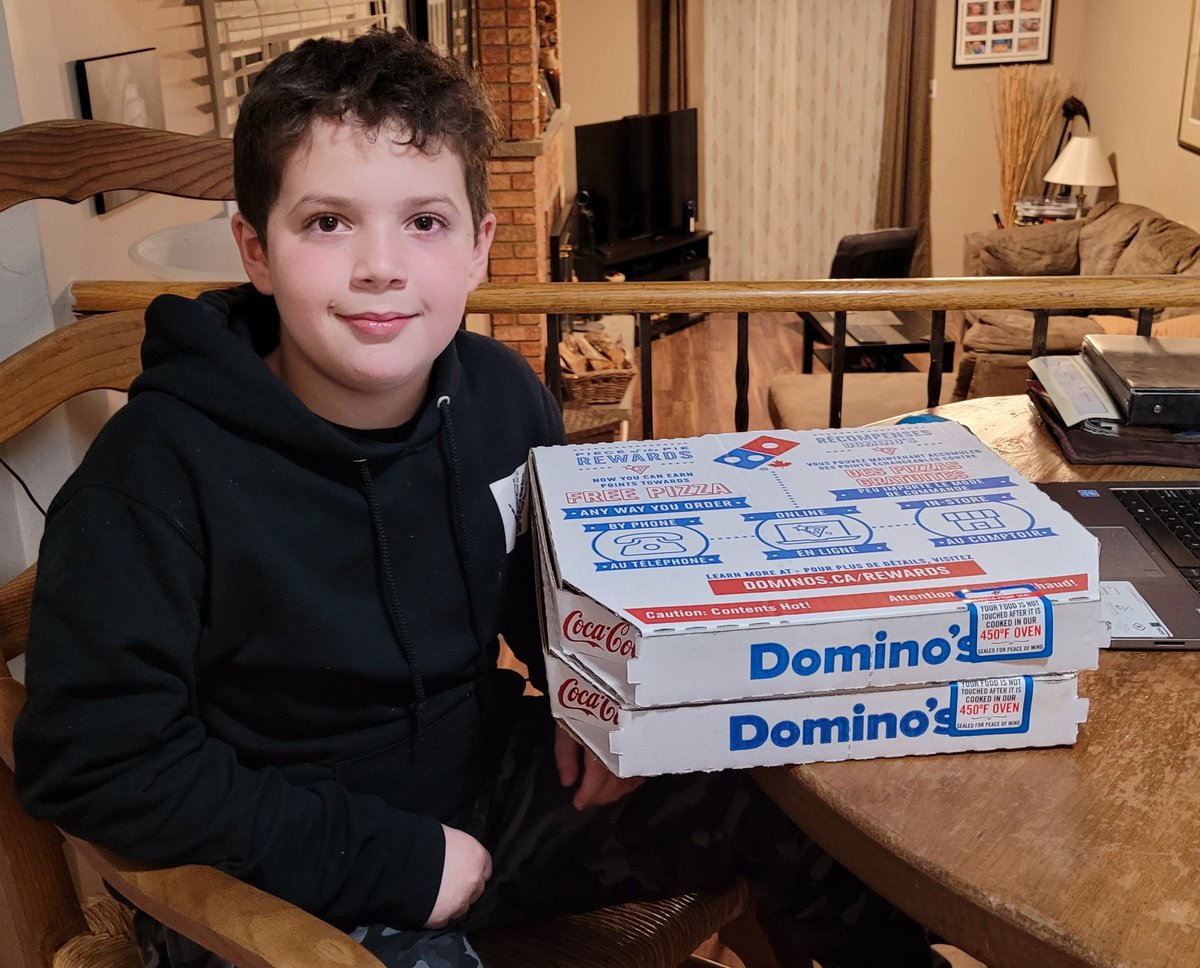 HolubBacci's tweet photo. @StMariaGorett Family Pizza Night ❤️ https://t.co/8TA2BR3wfM