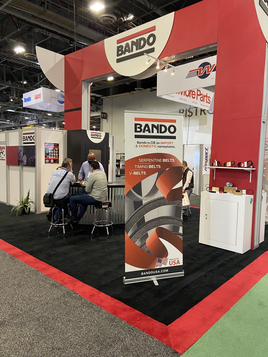 BandoUSAInc's tweet photo. It was great to be live and in person, talking with industry experts about Bando’s quality automotive aftermarket belts and tensioners at AAPEX 2021 in Las Vegas. #aapex2021 #automotiveindustry #automotiveaftermarket https://t.co/rn809IFD75