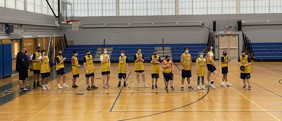 MsGoffPT's tweet photo. So proud of these Lexington Unified Basketball athletes! It made my PT ❤️ full to watch them play! @LPS_Wellness #schoolbasedpt #motormatters https://t.co/ylOTkYipNe