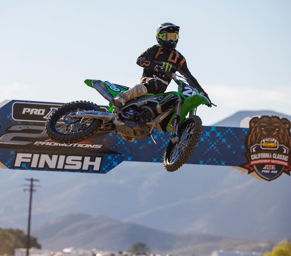 NLSportsinc's tweet photo. There are some new faces under the @MonsterEnergy @KawasakiUSA #TeamGreen tent! Meet Preston Boespflug, Landen Gordon, Enzo Temmerman and Caden Dudney. 😎
#Kawasaki #RaceKX #GoodTimes #KX85 #KX112 #KX250 https://t.co/wP0vk9Gjre