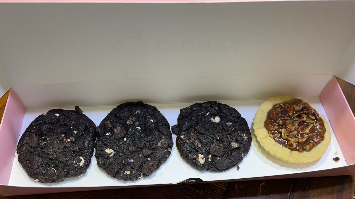 jonathonchatman's tweet photo. Can’t wait to Try these new Flavors!🔥🔥🔥 #cookies #Crumblcookies https://t.co/CO3SKWbPZY