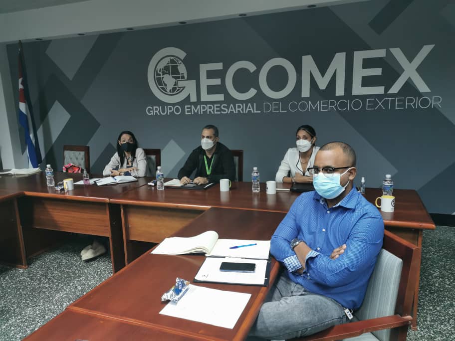 RaldelaNuezMor1's tweet photo. Apoyando proceso de informatización del comercio exterior en @GecomexCuba con la aplicación #Recomplus solución desarrollada por la @etibiocubafarm1  @R_Malmierca @MaydaMauriBCF @BioCubaFarma  @JorgeLuisPerd20 https://t.co/SsctUhiokP