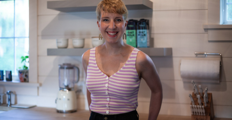 nfm_mag's tweet photo. Why this zero waste organic oatmilk brand stands out in a crowded category. https://t.co/60pD6vzl0S https://t.co/ezOeC9qGlk