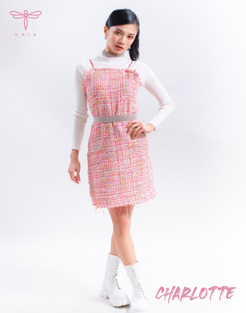 KAIAOfficialPH's tweet photo. [KAIA Member Reveal]

Teaser Photos 1: Hello CHARLOTTE 🍊

Introduction Photos

#KAIA #KAIAMemberReveal #KAIA_CHARLOTTE https://t.co/9NuQ6MhLp3