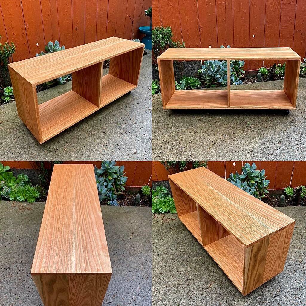 MGreenWorkshop's tweet photo. Vinyl Record Unit.

Joined Red Oak + Cherry plugs + hammered brass casters + Boiled Linseed Oil finish. (just needs luan ply backing after pics)

💚⚒💚

#woodworkers #customwood #recordcollector #recordstoreday #LP #vinylcollector #vinylcommunity #comm… https://t.co/a8OhUtzJXF https://t.co/rJlgQAo8Hy