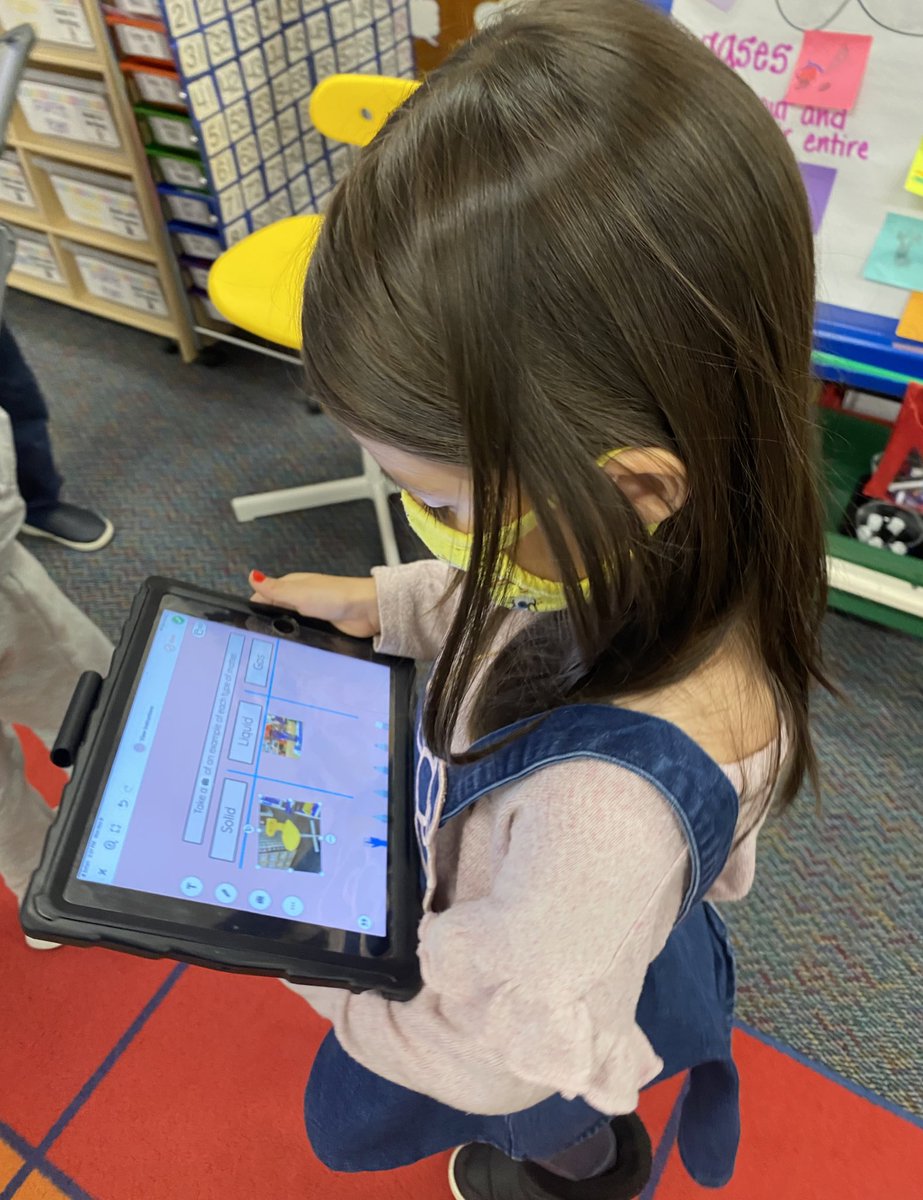 MrsKowalevicz's tweet photo. Making observations and using our communication skills to explain what we found during our states of matter scavenger hunt. #Inquiry #Thinkers  #HowTheWorkWorks #IBPYP #Communicators #RandolphStars #APSisAwesome #FunInFirst @RandolphIBStars @Seesaw @RandolphStars https://t.co/MhJyMkd2SA