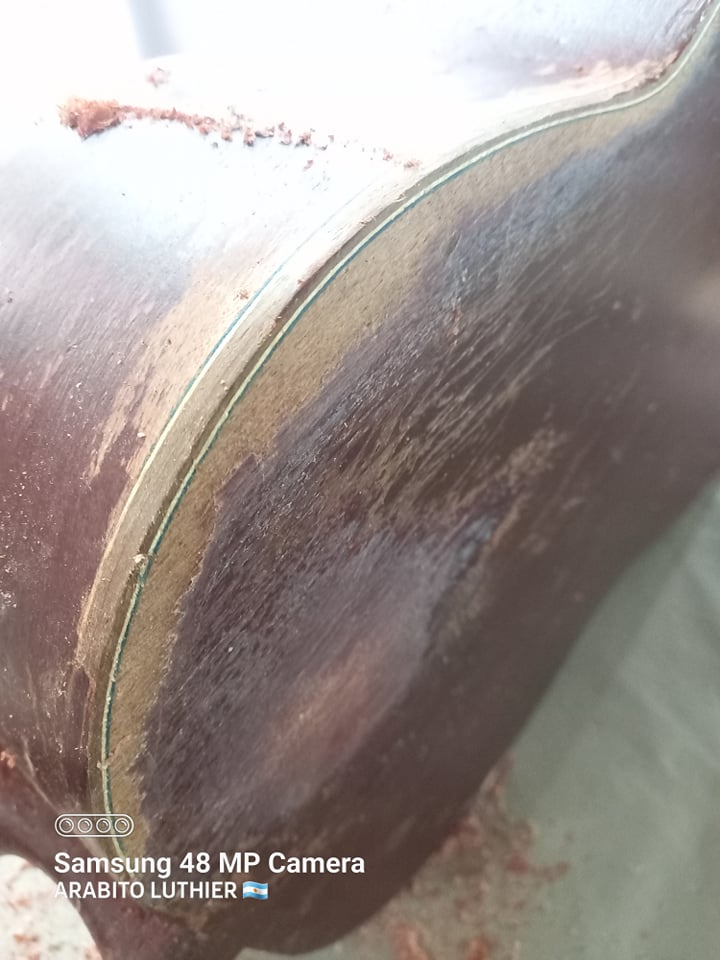 ArabitoGuitars's tweet photo. Otra restauración en camino, en este caso de una guitarra clásica Martinez &amp; Presa

#guitarra #luthier #HechoAMano #construccionartesanal #lutheria #construcción #instrumentosmusicales #calibración #reparaciones #restauraciones #lustrefrances #BuenosAires ️ https://t.co/5ocGl3ONme