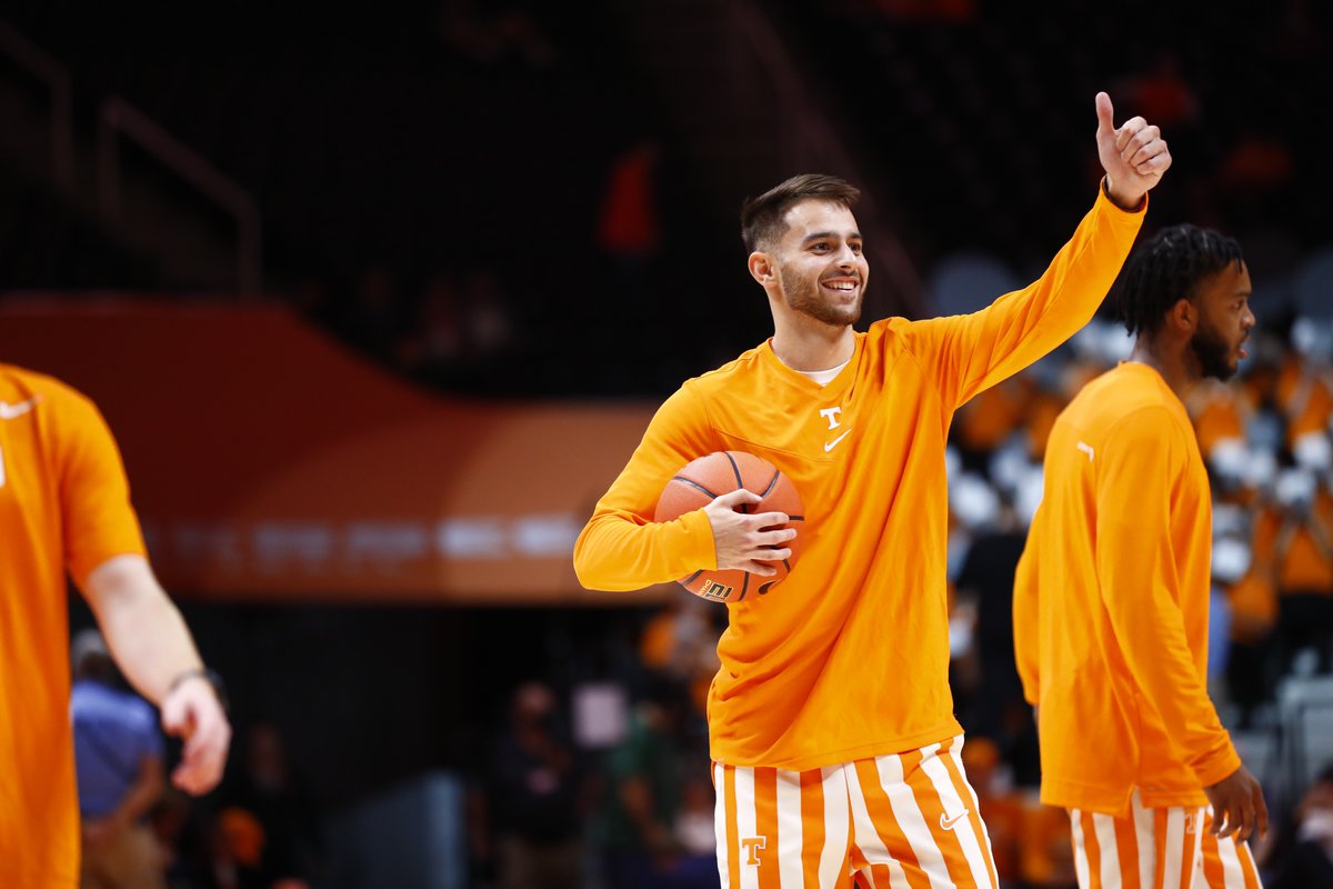 Vol_Hoops's tweet photo. new season vibes https://t.co/Ejd2pBml76