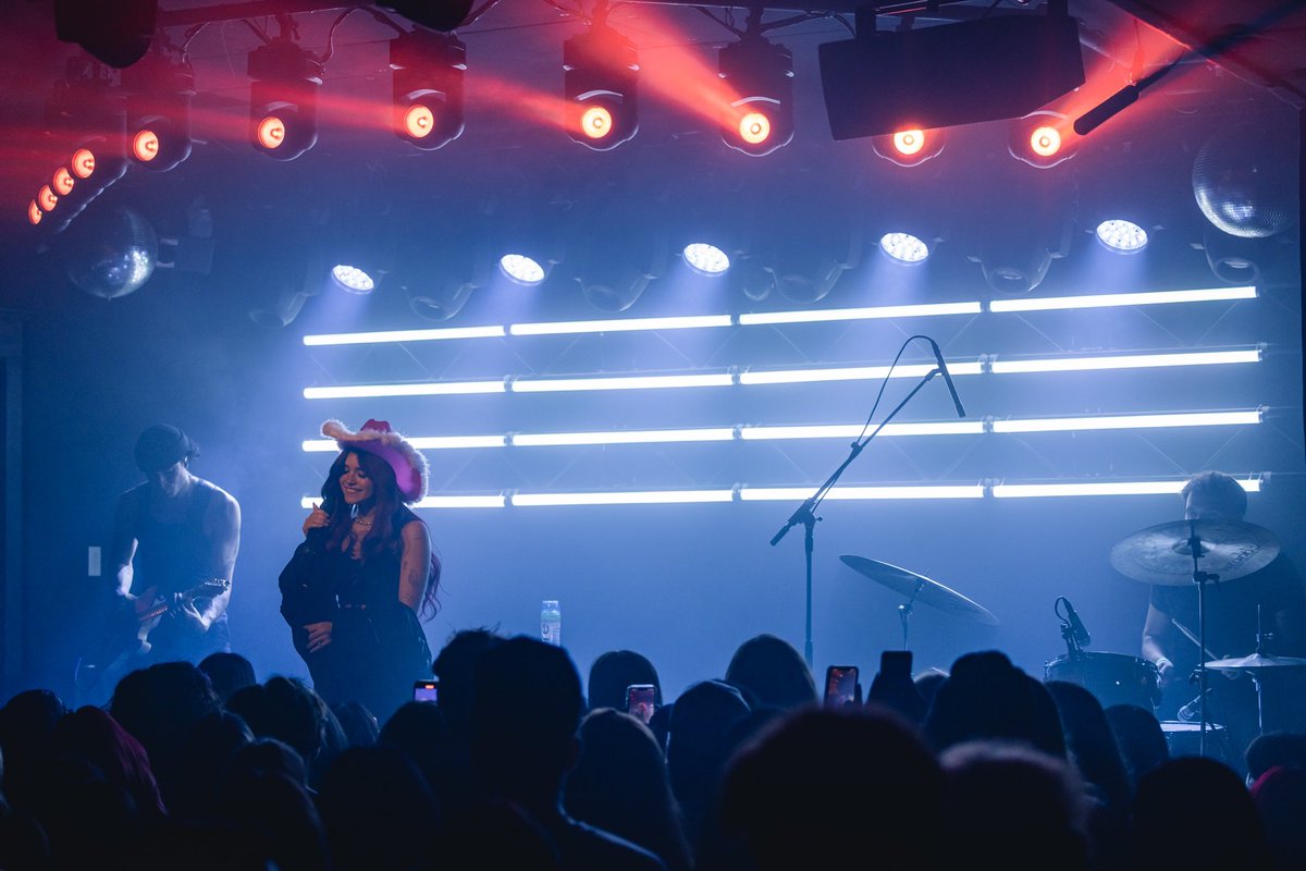 nessabarrett's tweet photo. Added 50 more tix for each ny show next week. Cant wait to see ur pretty faces 🤍 https://t.co/FR1OY4WlaJ https://t.co/EzrUrMUjz4