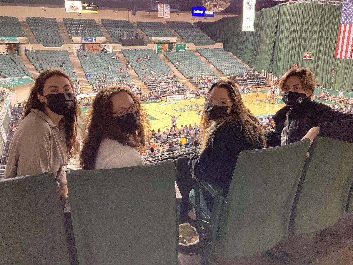 Lady Vikes supporting Lady Vikes at the <a href="/CSU_WBasketball/">Cleveland State Women's Basketball</a> game!! #letsgovikes #oneteamonefamily