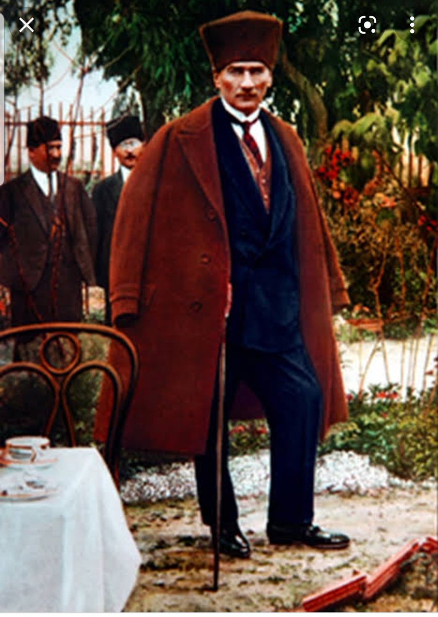 Kasımda aşk başkadır çünkü bize ölümsüz bir aşkı hatırlatır...10 kasım 1938 sevgi ve minnetle anıyoruz...@ataturk