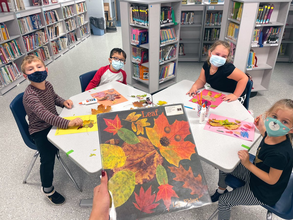 Pufferlibrary's tweet photo. Leaf men creation in OKEEP library today! Love being creative and building ob what the Kinders are learning in class! 🍁❤️ #dg58pride https://t.co/u1lbllIgld