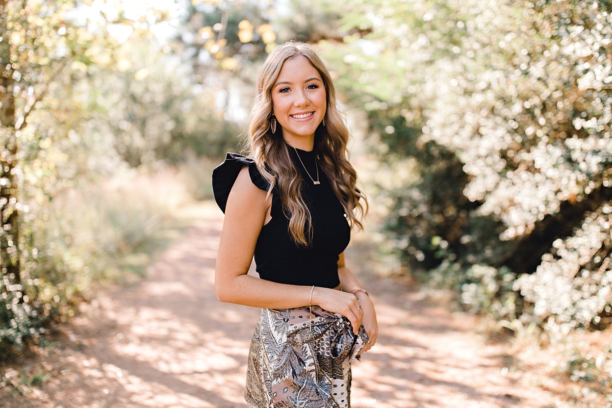 sparkling_bay's tweet photo. A few favorites from Hannah's session! Lutheran South Academy, Class of 2022  @hannahreese04 https://t.co/bAtNcbAVDy