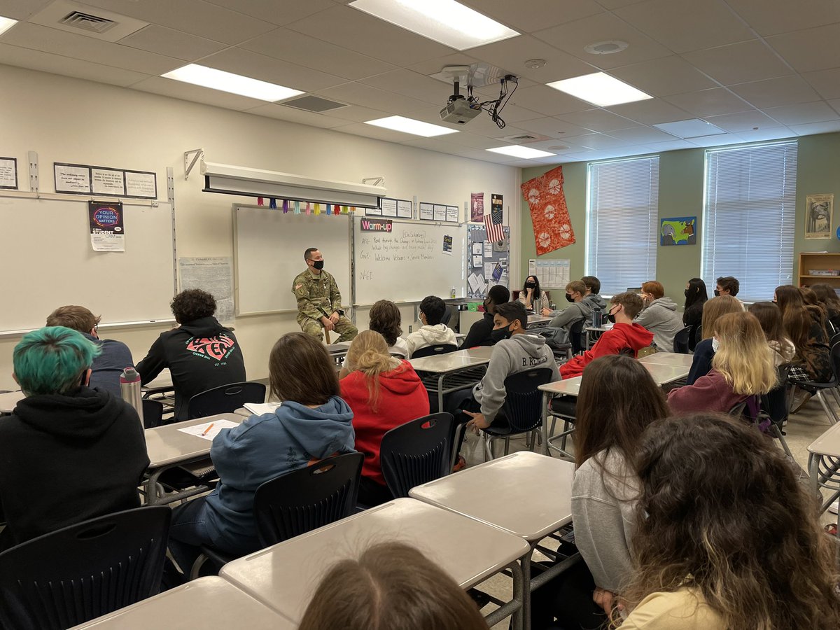 LisaSmithFCPS's tweet photo. Thank you to the veterans the visited OHS today and shared their stories with our students and answered many questions! We thank you for your service and sharing your knowledge with us! https://t.co/IrGb8VM8QG