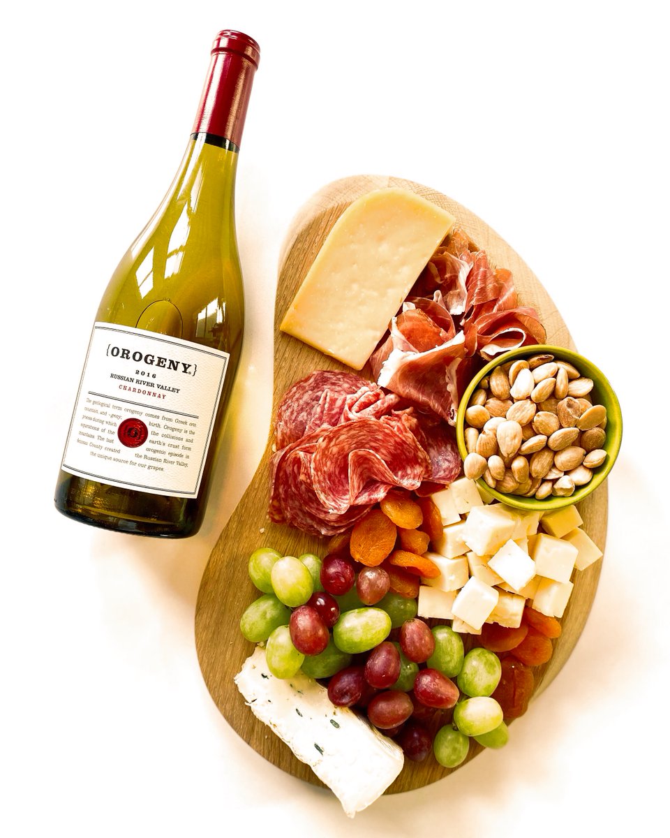 cellar8wine's tweet photo. ✨ A perfect pair! 
.
#cellar8wine 21+ #chardonnay #russianriver #winelover #charcuterieboard #dinnerisserved https://t.co/n6PaIN2ZQk