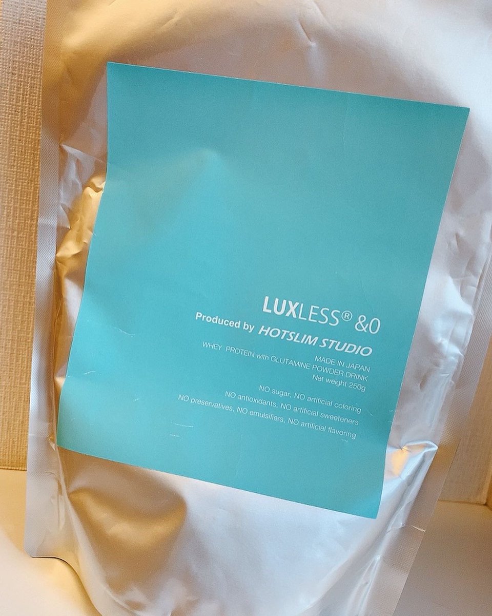 minirina2525's tweet photo. ごくごく…
ぷはぁぁぁ💨
朝はプロテイン✨
allhotslimの『LUXLESS &0 』
リッチチョコ味🍫豆乳割り。
とっても美味くておかわりしたいくらい😚
#luxless #プロテイン #HOTSLIM
#ホエイプロテイン #無添加プロテイン https://t.co/KImhVSg801