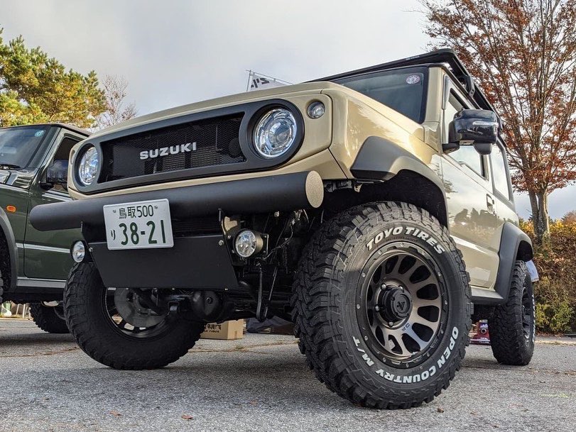 arb4x4jp's tweet photo. 昨日発売📖
#ジムニー 専門誌 #スーパースージー
表紙は【#ARB #BASERACK】装着
#オートルビーズ 様デモカー🎉
薄型、軽量 #ルーフラック✨
拡張性も高く世界的に人気😊
https://t.co/reSRxJfVtY
Thanks
オートルビーズ様
鳥取・静岡
#ARB4x4 #arb4x4jp
#ジムニーシエラ
#外遊び #車旅 #アウトドア https://t.co/w1Plh6bdUy