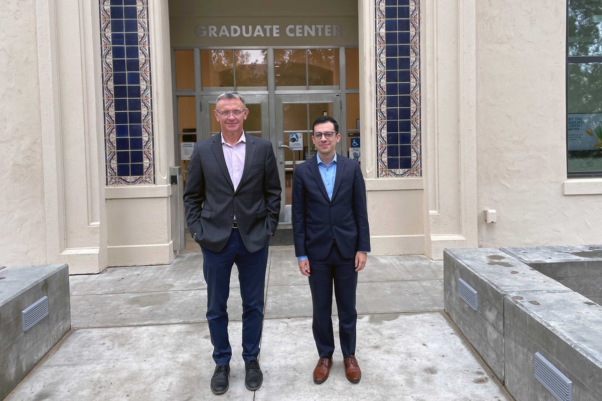 UCDavisGrad's tweet photo. Law student Héctor Sánchez Castañeda experienced a day in the life of a higher-ed leader. During his #UCDavisJobShadow, he shadowed Vice Provost and Dean of Graduate Studies Jean-Pierre Delplanque to learn about university administration and leadership.
@hectorasanchezc https://t.co/js6Xm65G7T