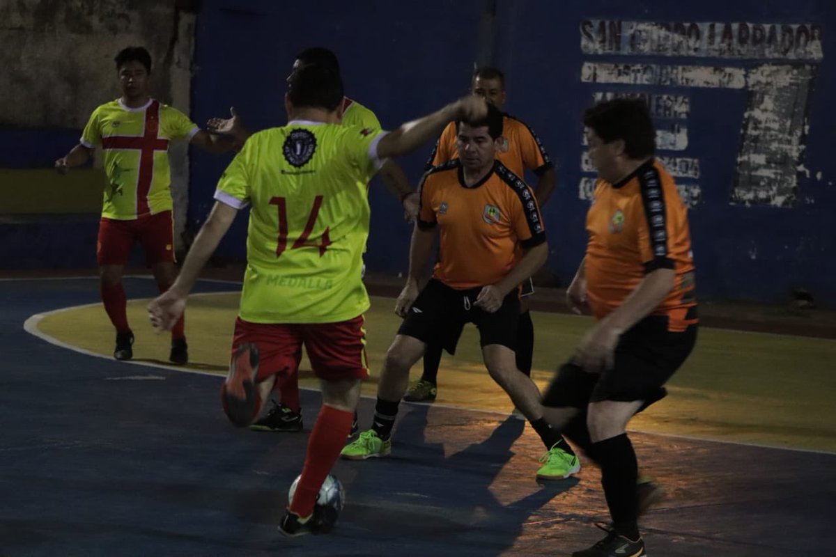ffsfmoficial's tweet photo. 🔰Torneo de Preparación FFSFM 2021❗️

Medalla Milagrosa 1-5 Dvo Municipal 

Te dejamos las imágenes que dejo el partido correspondiente a la segunda fecha categoría C40.

#FFSFM https://t.co/KkR3Dt0ft4