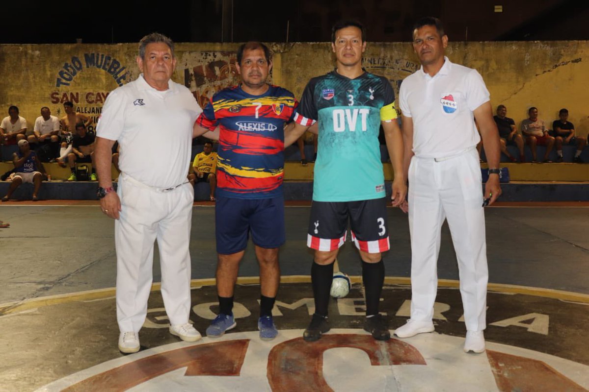 ffsfmoficial's tweet photo. 🔰Torneo de Preparación FFSFM 2021❗️
Dvo Estanzuela 4-4 CNC 40

Te dejamos las imágenes que dejo el partido correspondiente a la segunda fecha categoría C40.

#FFSFM https://t.co/pVBvJ4MfaK