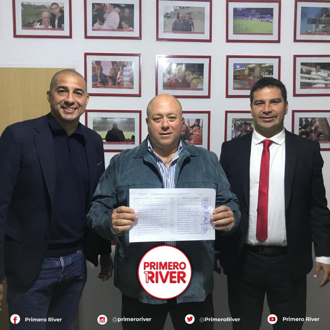 PrimeroRiver's tweet photo. La fórmula de @PrimeroRiver firmando su candidatura para las elecciones de diciembre. @AntonioCaselli va como candidato a presidente, @Trezegoldavid como vicepresidente y @RodriguezSaaN como vicepresidente segundo. ⚪🔴⚪

#antonio2021 #trezeguet https://t.co/nPGHqjFQc4