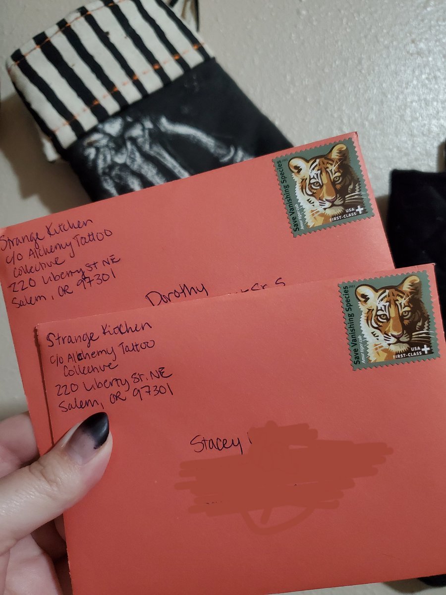 1strangekitchen's tweet photo. Thank you Stacey and Dorothy for your sticker orders! We hope you enjoy them and the little notes we tucked in with them! Thank you for your support, it really means a lot to us!π€π€π€
#fanlove #thankyou #stickers #snailmail #strangekitchen #strangekitchenyoutube https://t.co/5wPDWTGT4d