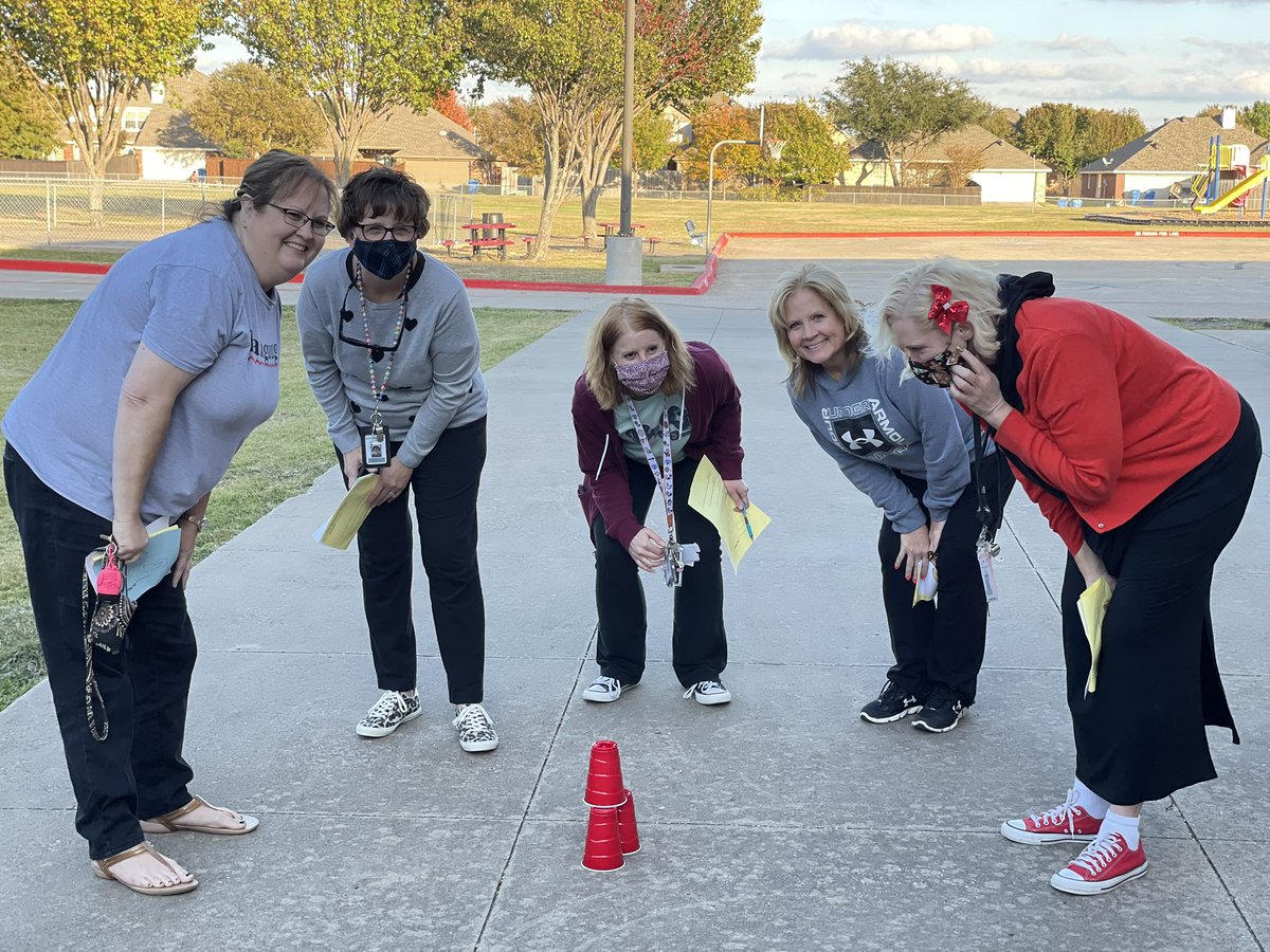 Steadham_Eagles's tweet photo. PBIS is in full effect at Steadham Elementary! #pbis #sel #OnwardTogether @gisdnews @gisdcounseling @jrhobb01 @MissLataisha @blessed35 #soaringsteadhamstyle #theeaglehaslanded #onwardbookstudy https://t.co/SH6SXtRKqS