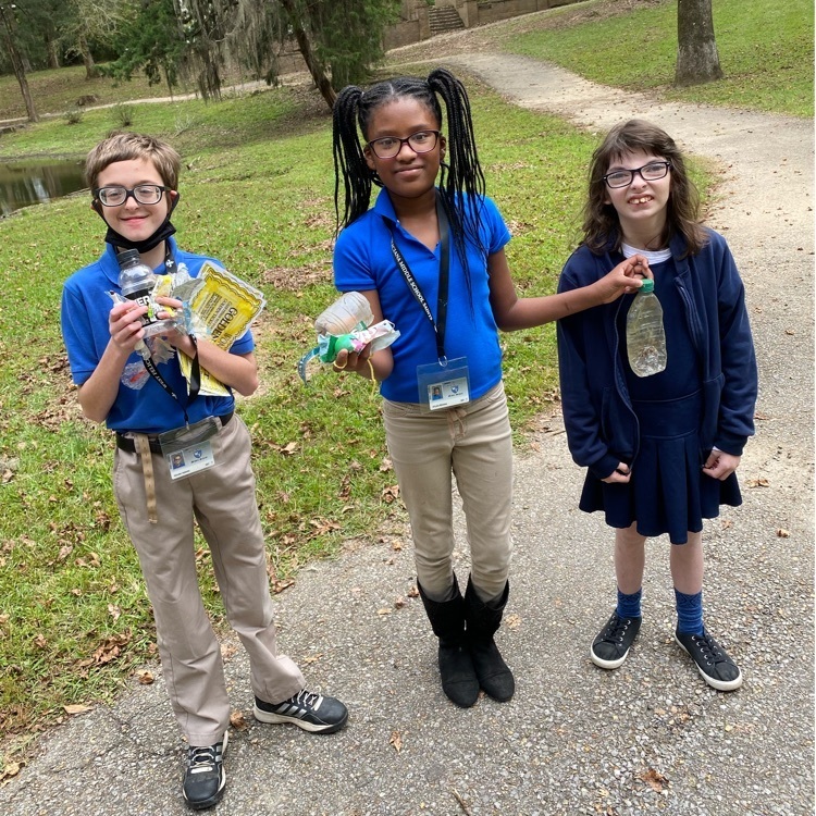 WFMSthebest's tweet photo. Check out these WFMS litter leaders. They used their break time to pick up litter around campus 😊💙 https://t.co/uhsxY5zDHU