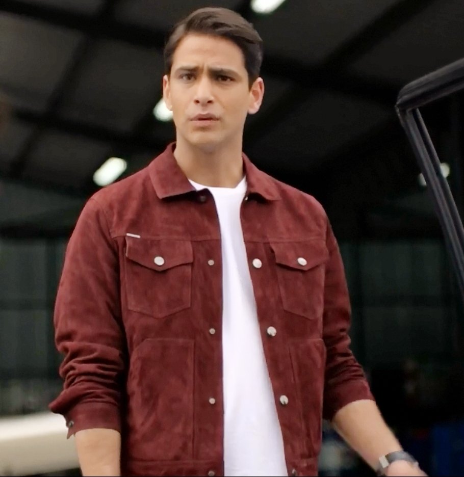 JuttaFreudig's tweet photo. #MusketeersEurope #LukePasqualino #lucapasqualino 😍🔥 #AlbertHill #Snatch #SnatchTV season 2 episodes 10, 5 and 4 #WhiteShirtWednesday https://t.co/RIIdw8CiEY