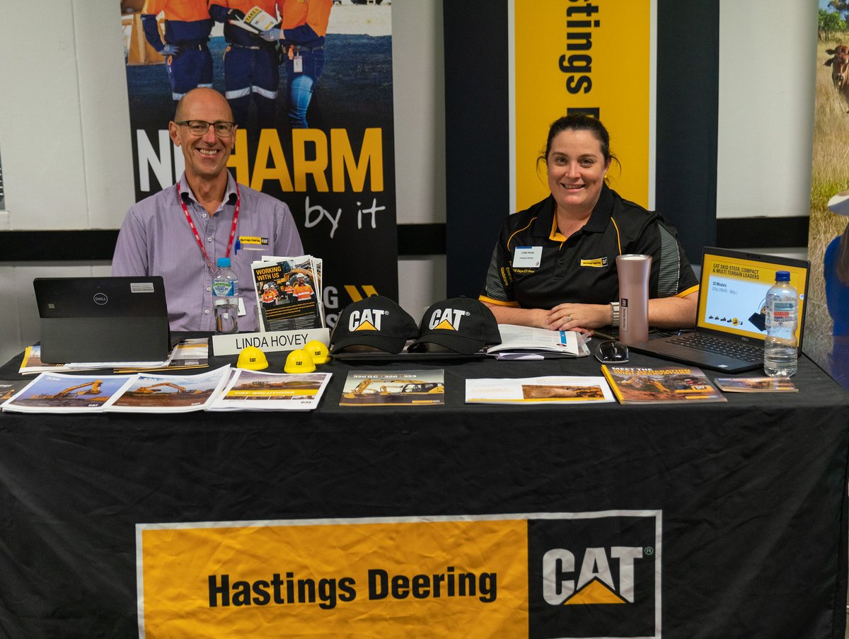 CHDCorp's tweet photo. π· We've loaded a heap of happy snaps from last week's #AgTech21 here: https://t.co/OIJO7xkS7a The event was presented by @agfrontier, supported by #LocalBuyingFoundation
#qldagtechmonth https://t.co/2j61ikEQQj