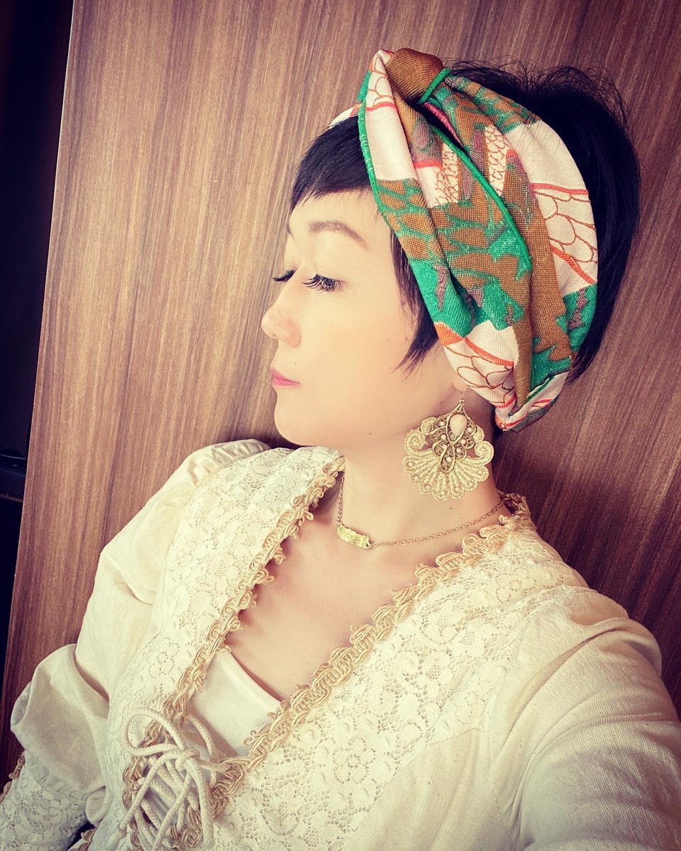 CatwalkBijoux's tweet photo. Catwalk Bijoux
リバーシブルターバン
UTAGE noon
✖️
シマフクロウの羽ネックレス
✖️
Love symbols リング
✖️
GUNNE SAX
Vintage dress
#catwalkbijoux #vintage #koenji #popupshop #handmadeaccessory #tarban #utage #owlwings #lovesymbols #gunnesax #vintagedress #古着女子 https://t.co/LMhkKWULVF