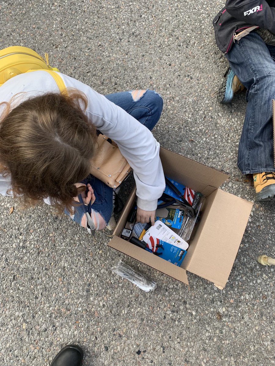 KPRpathways's tweet photo. Watching @kprschools future #tradespeople unpack their #electrician toolkits was absolute magic. Thanks @supportONyouth for putting this opportunity together! #kprpathways #skilledtrades #oyap https://t.co/G8890bj9Ri
