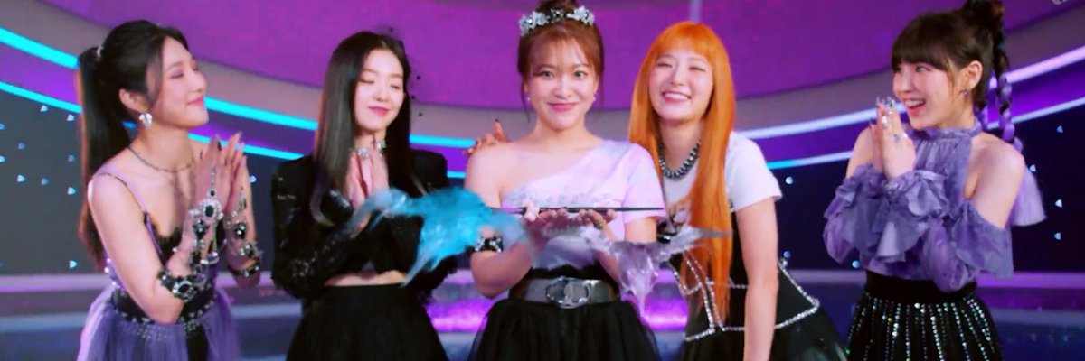 lattereneee's tweet photo. I vote for #redvelvet for #MAMAVOTE 

1 retweet = 1 vote

Please vote on the site (our % is dropping 😔) and please stream queendom 💖💖

💖also follow me, i follow back luvies💖 https://t.co/nO1HmuYtbo