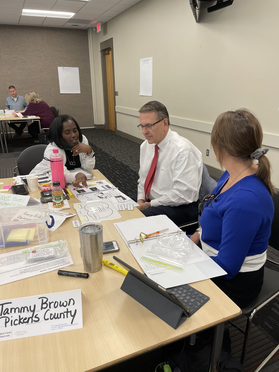 UofARIC's tweet photo. Working on the work-Region 4 administrators joined us for Day 1 of our regional ATOP training. Great conversations and networking with colleagues! Looking forward to our next group tomorrow! @MarcyBurroughs @derrickhester5 @UCSTrailblazers https://t.co/WeA8vN9Be4