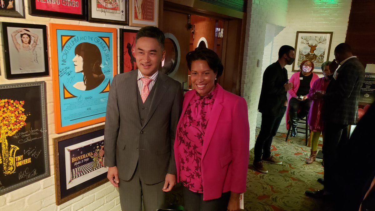 JapanEmbDC's tweet photo. Thank you to Mayor @MurielBowser for joining us at tonight's @CherryBlossFest Launch event, which was a great way to get excited for next spring's celebration of Japan-US friendship. We appreciate your support for this special event. -DCM Tsukada https://t.co/4l3nt6g5B6