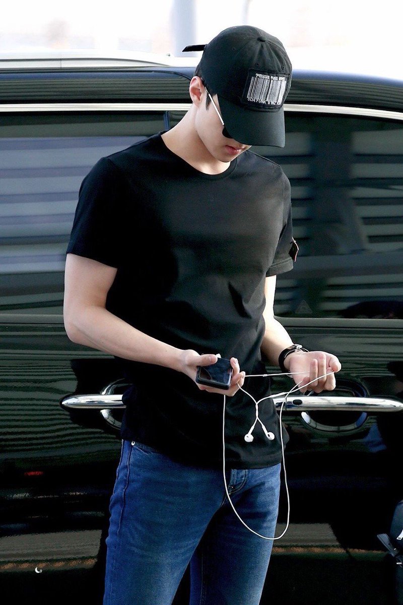 94LOOKS's tweet photo. #SEHUN #세훈 https://t.co/eKfMEIxZaJ