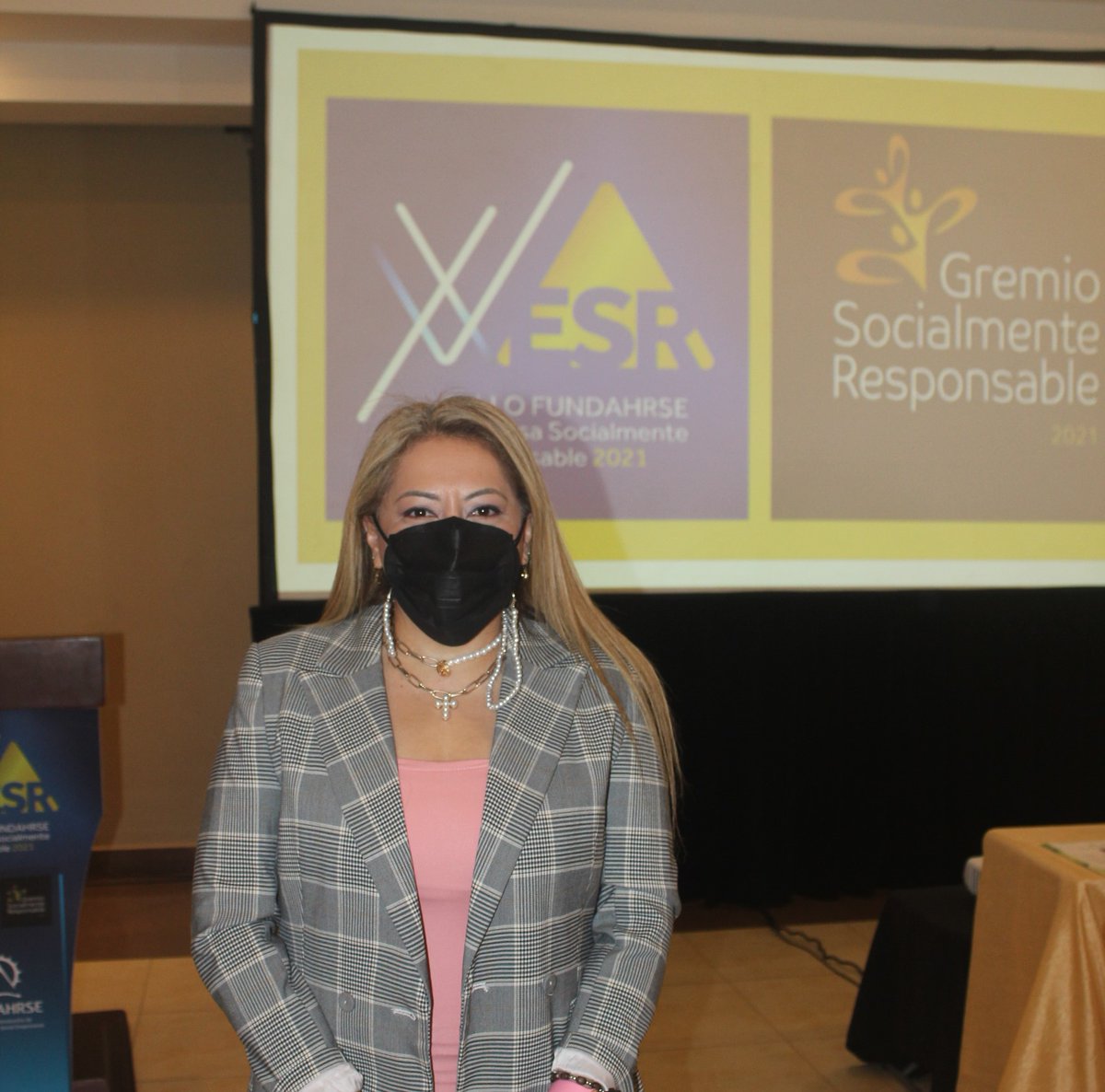 enter504's tweet photo. #Empresarial FUNDAHRSE anuncia evento donde reconocerá a Grupo Jaremar con el 8vo Sello consecutivo Fundahrse de ESR    #SelloESR #Enter504HN #Fundahrse #RSE #Honduras #GrupoJaremar 
https://t.co/WfkgcjUMB8 https://t.co/UHAVzZl672