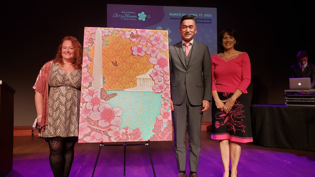 JapanEmbDC's tweet photo. DCM Tsukada joined the National Cherry Blossom Festival Launch &amp; Art Reveal for the unveiling of Lea Craigie-Marshall's official festival artwork! The 2022 @CherryBlossFest will feature performances by Keisho Ohno, Minyo Crusaders and Kengishu KAMUI Samurai Artist! https://t.co/3lTYQy0uXC