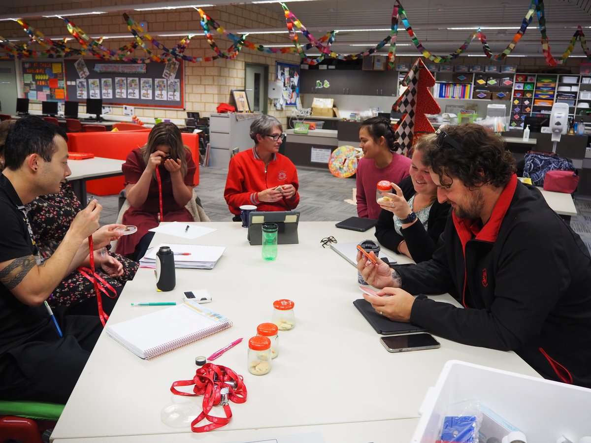EarthScienceWA's tweet image. What a great start to our Kalgoorlie visit with a day of incursions at St Mary's Primary School followed by Primary Teacher PD hosted by Kalgoorlie Primary School yesterday. #KalgoorlieEngagement thanks to @MinResWA