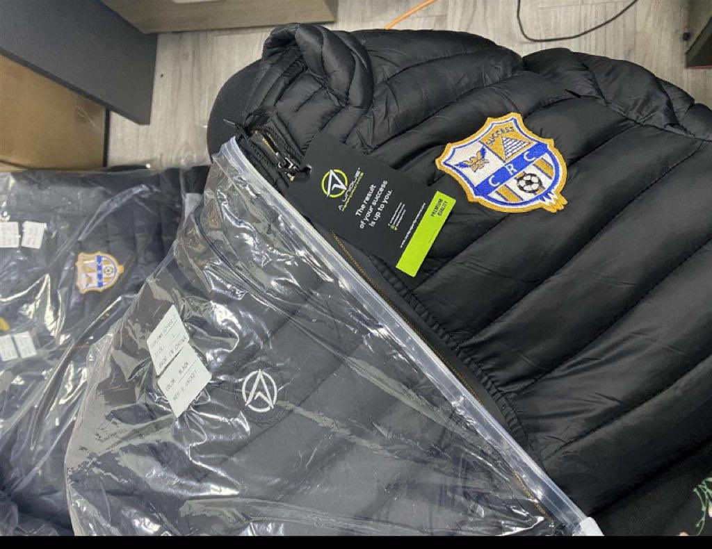 AUniquePerform1's tweet photo. Coming Soon - WINTER JACKETS https://t.co/wArLRN20N1