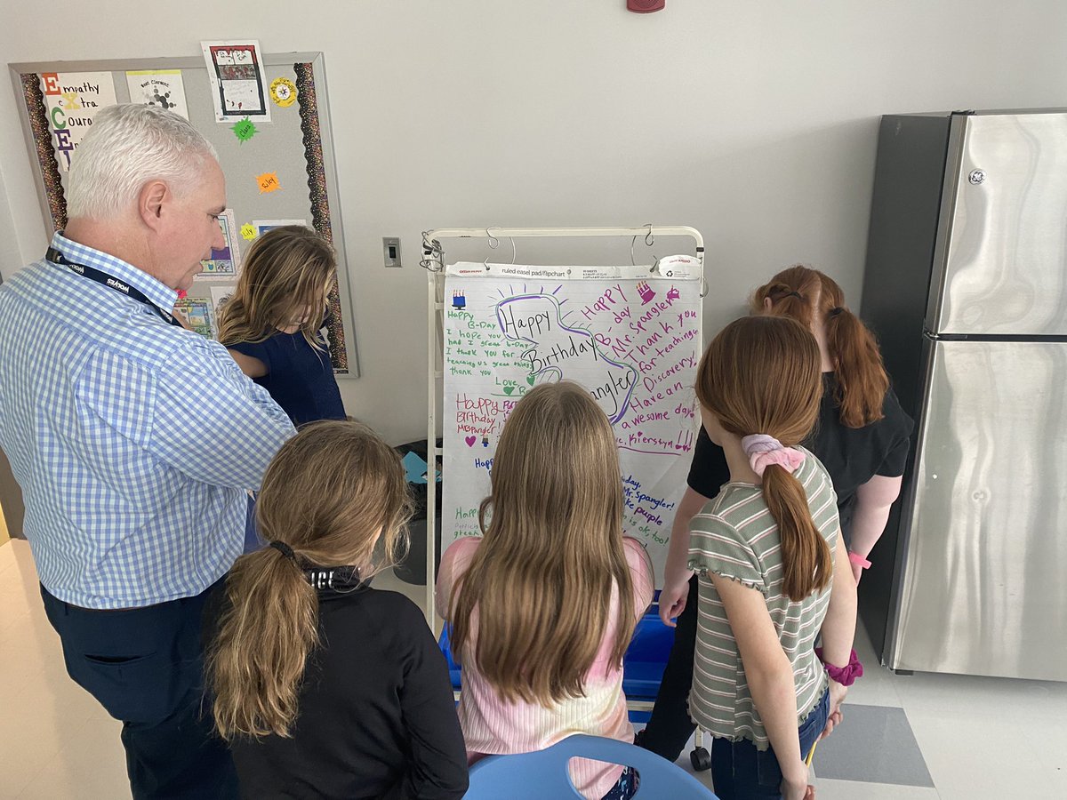kunkelteaches's tweet photo. We had fun celebrating Mr. Spangler’s birthday! @spanglerteach #gettinold! https://t.co/HW1YCYpL0N