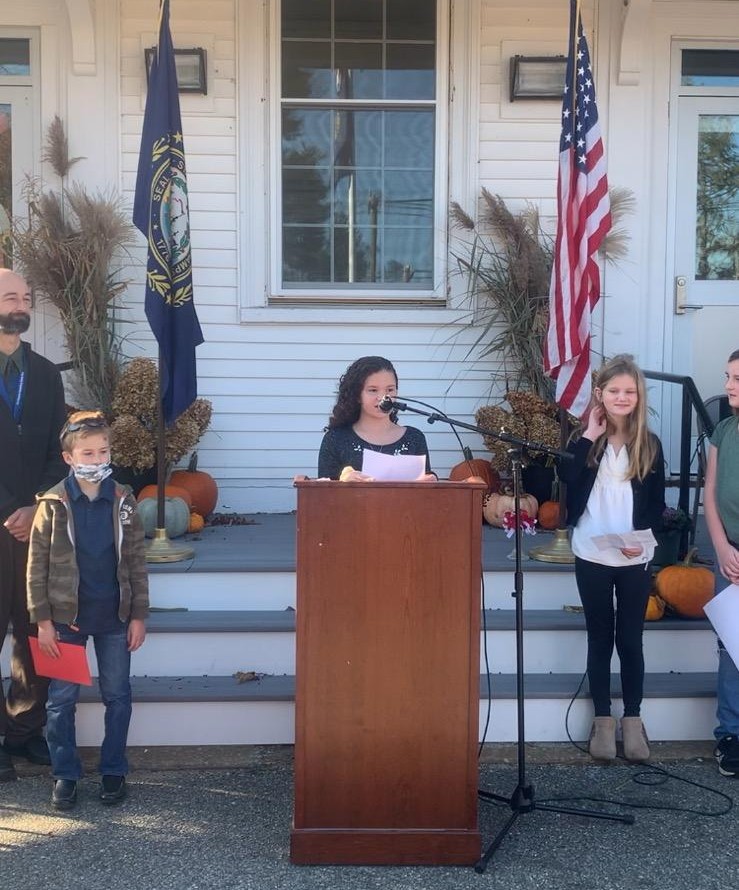 JodiBennett_NES's tweet photo. @NES_Newfields Beautiful day for our annual Veterans Day ceremony, where we recognized and thanked veterans from Newfields and across the country. #ThankYouForYourService https://t.co/LhN7exbnwk