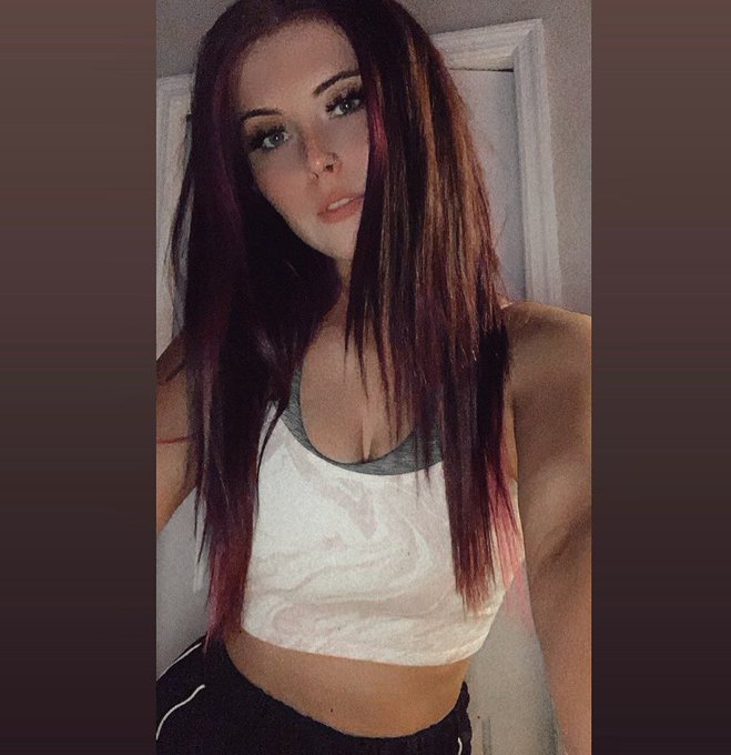 Join me live right now on https://t.co/h77iTz1ngY https://t.co/ansqNFDTIe