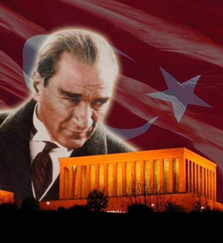 Sonsuz saygı,sevgi,özlem ve minnetle..
#MustafaKamalAtaturk 
#10Kasim1938