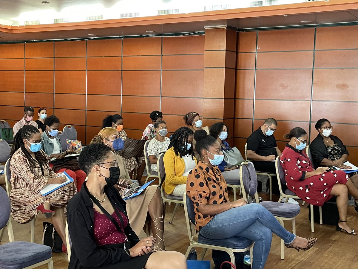 RToussaintAsso's tweet photo. Nous nous inscrivons dans un souci permanent de développement qualitatif et quantitatif de l'offre sur le territoire en y intégrant les innovations. Nous intégrons toutes les évolutions et restons au carrefour des nouvelles tendances. L'objectif est de progresser https://t.co/vR5hruQU3Z