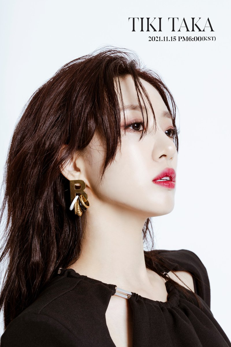 dingo_official's tweet photo. 👑티아라(T-ARA)👑
Track 2.'TIKI TAKA' Concept photo 1
🎧 2021.11.15 6PM KST 

 #티아라 #tara #conceptphoto #TIKITAKA #jiyeon #eunjung #qri #hyomim #티아라지연 #티아라효민 #티아라은정 #티아라큐리 #딩고 #딩고뮤직 #딩고레코드 #dingorecord #kpop  #kidols https://t.co/wmmXre6uZN